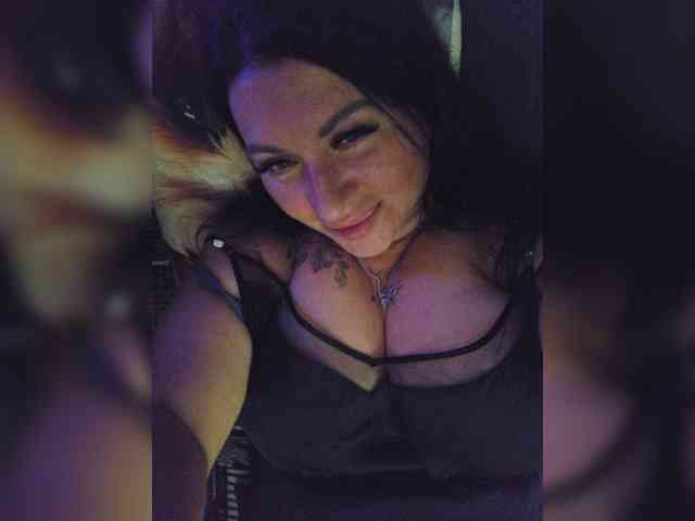 Nikoletta25 Sex Cam Show