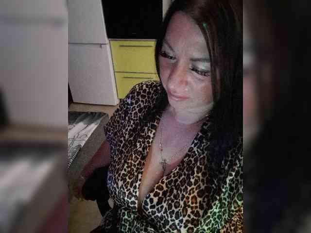 Nikoletta25 webcam