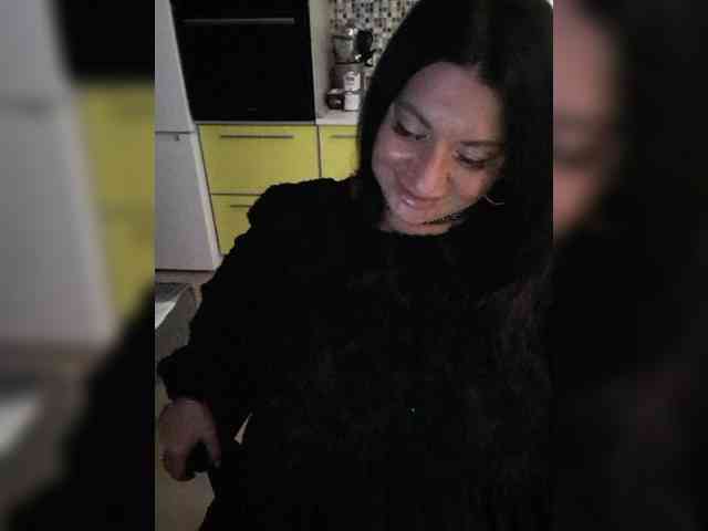Nikoletta25 webcam