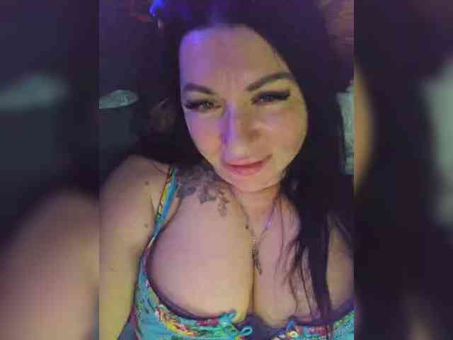 Nikoletta25 webcam