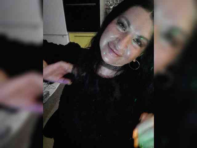 Nikoletta25 webcam
