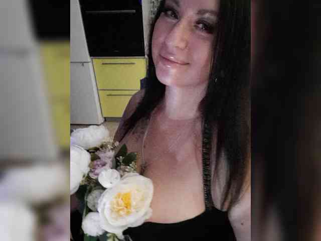 Nikoletta25 webcam