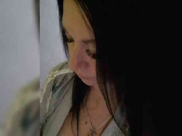 Nikoletta25 webcam