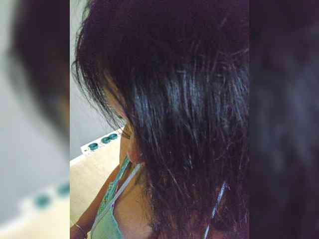 Nikoletta25 webcam