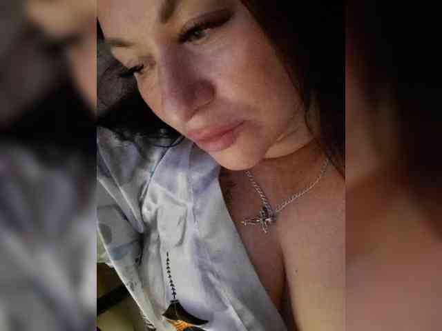 Nikoletta25 webcam