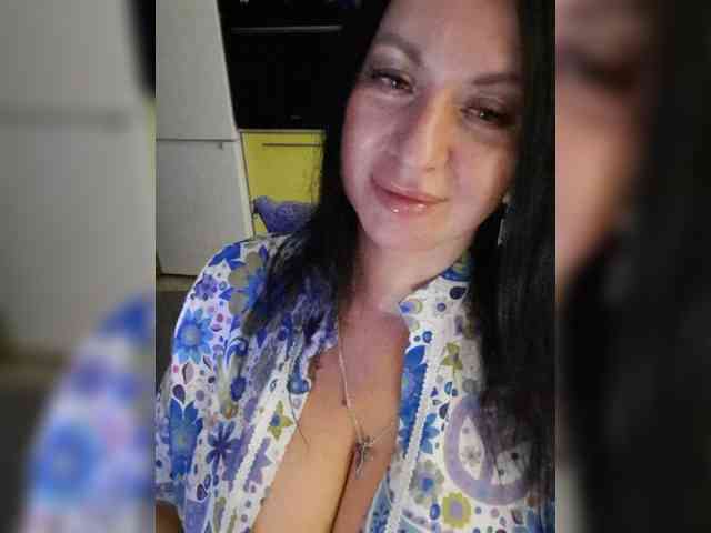 Nikoletta25 webcam