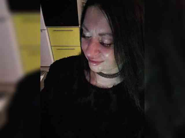 Nikoletta25 webcam