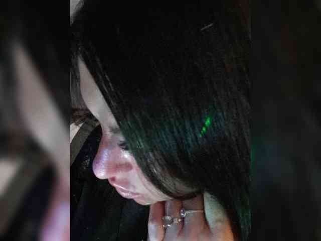 Nikoletta25 webcam