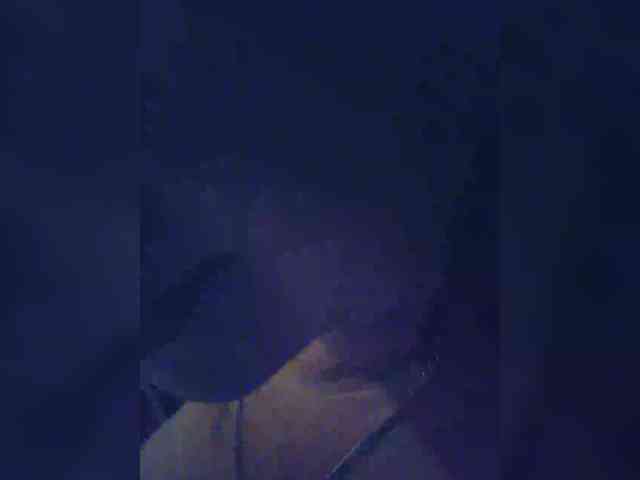 Nikoletta25 webcam