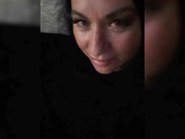 Nikoletta25 webcam