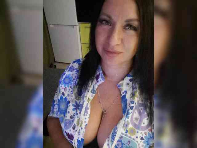 Nikoletta25 webcam