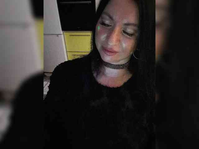Nikoletta25 webcam