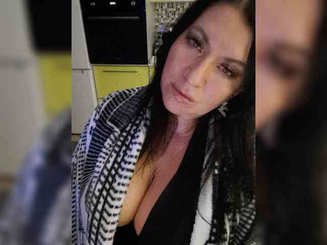 Nikoletta25 webcam