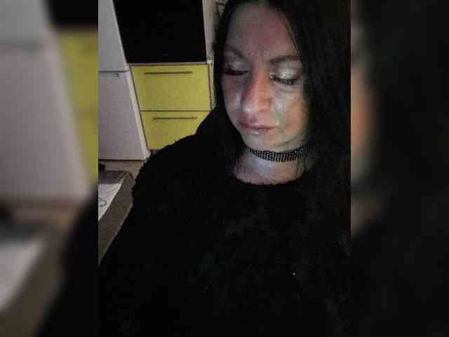 Nikoletta25 webcam