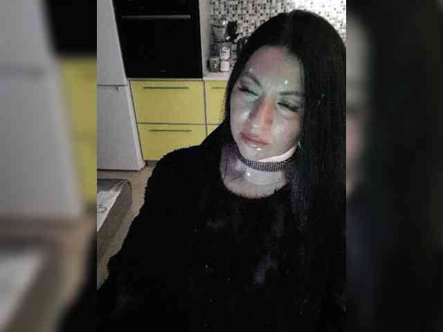 Nikoletta25 webcam