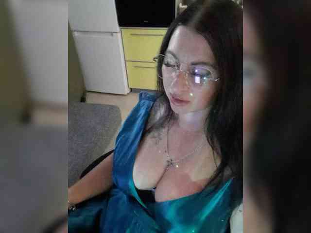 Nikoletta25 webcam