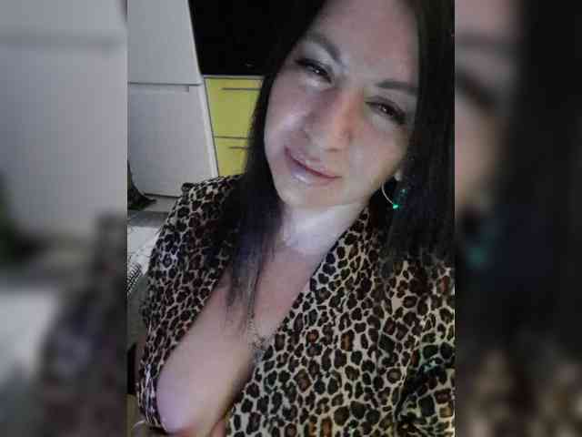 Nikoletta25 webcam