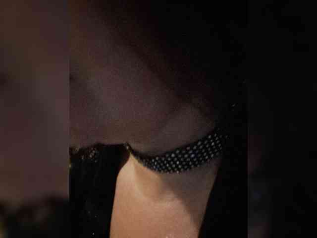Nikoletta25 webcam