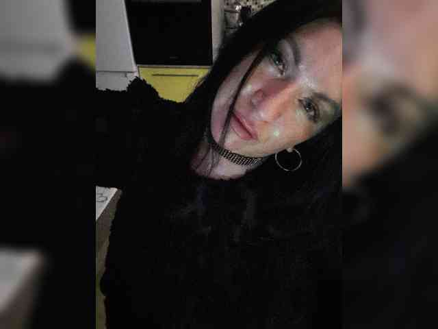 Nikoletta25 webcam