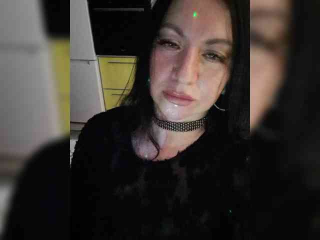 Nikoletta25 webcam