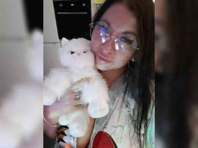 Nikoletta25 webcam
