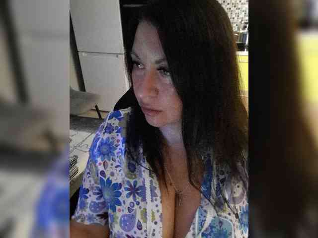 Nikoletta25 webcam