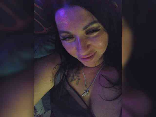 Nikoletta25 webcam
