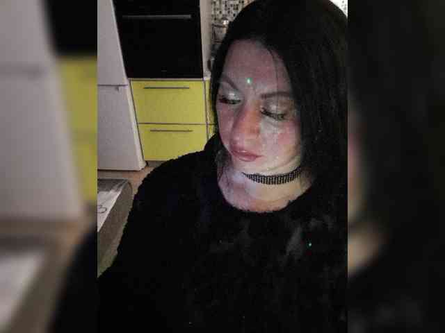Nikoletta25 webcam