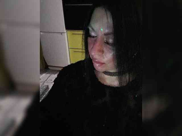 Nikoletta25 webcam