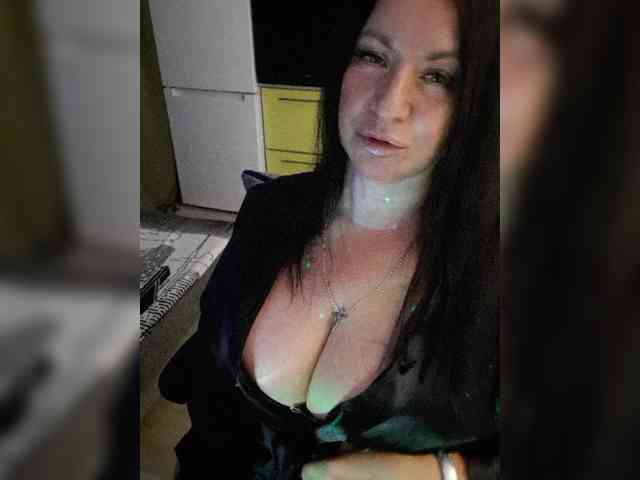 Nikoletta25 webcam
