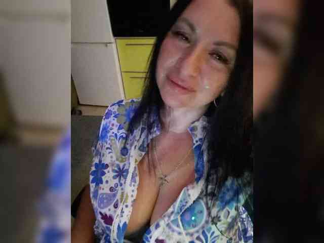 Nikoletta25 webcam