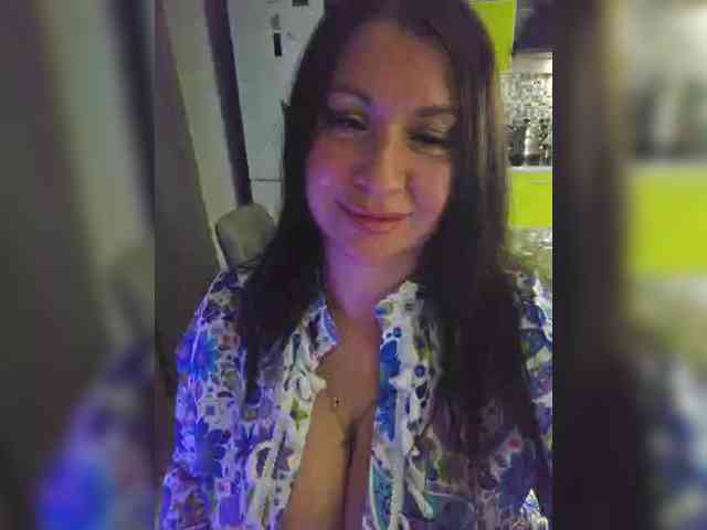 Nikoletta25 webcam