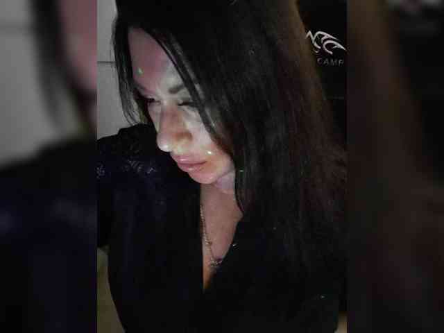 Nikoletta25 webcam