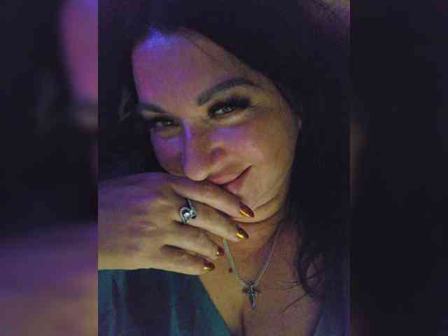 Nikoletta25 webcam