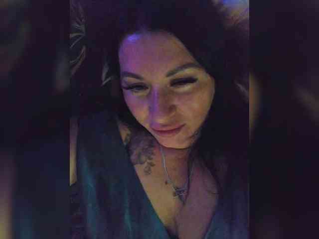 Nikoletta25 webcam