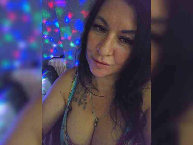 Nikoletta25 webcam