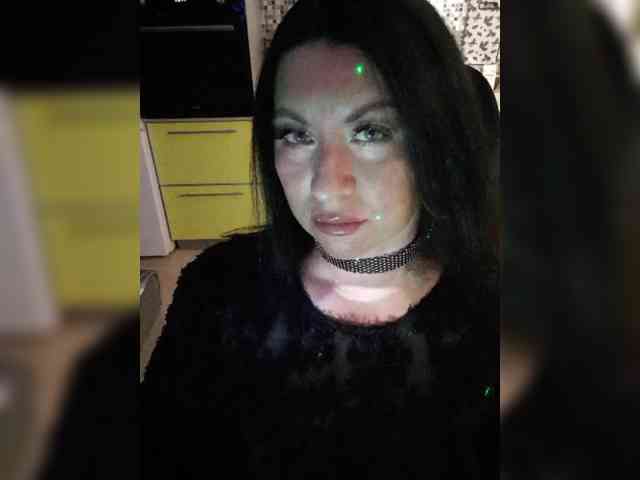 Nikoletta25 webcam