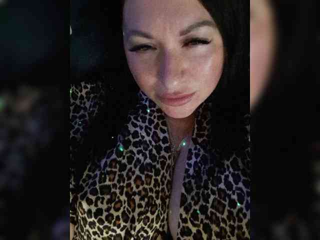Nikoletta25 webcam