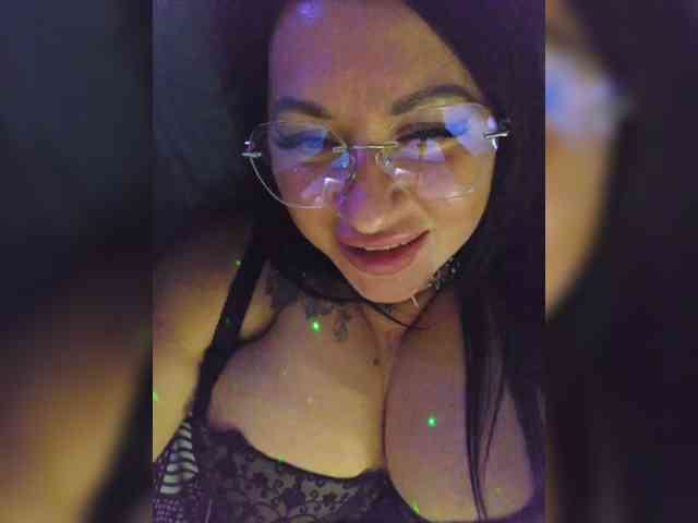 Nikoletta25 webcam