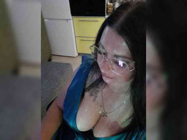 Nikoletta25 webcam