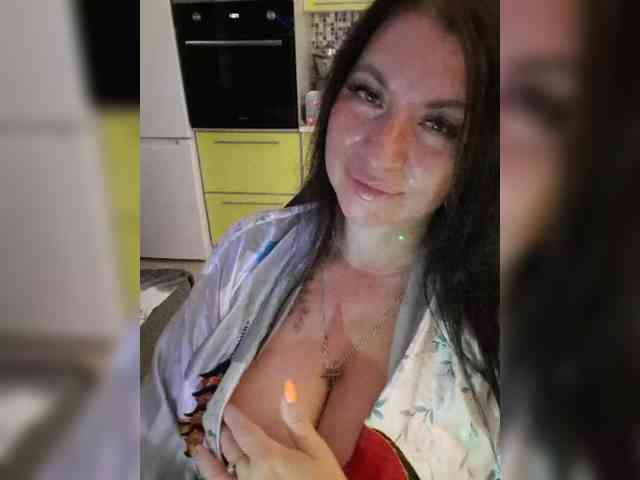 Nikoletta25 webcam