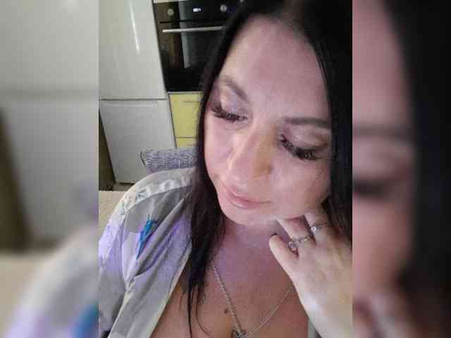 Nikoletta25 webcam