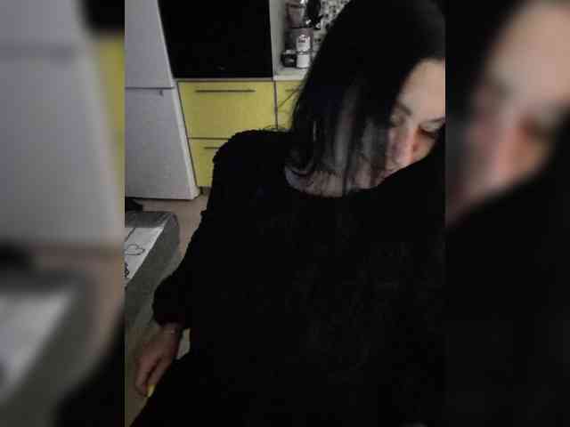 Nikoletta25 webcam