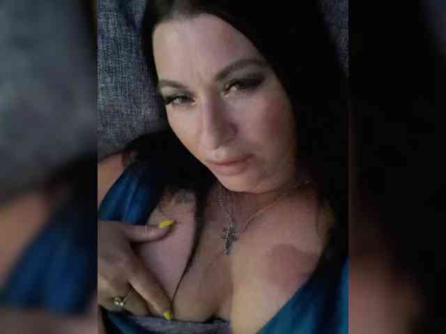 Nikoletta25 webcam