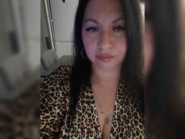 Nikoletta25 webcam