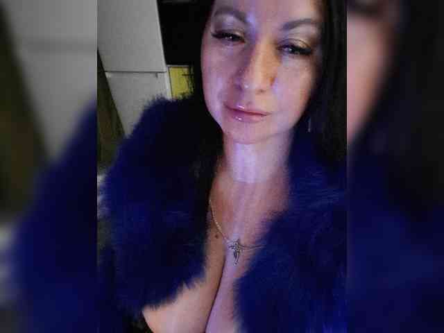 Nikoletta25 webcam