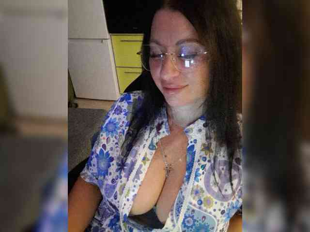 Nikoletta25 webcam