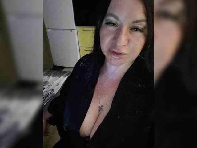 Nikoletta25 webcam