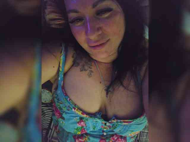 Nikoletta25 webcam