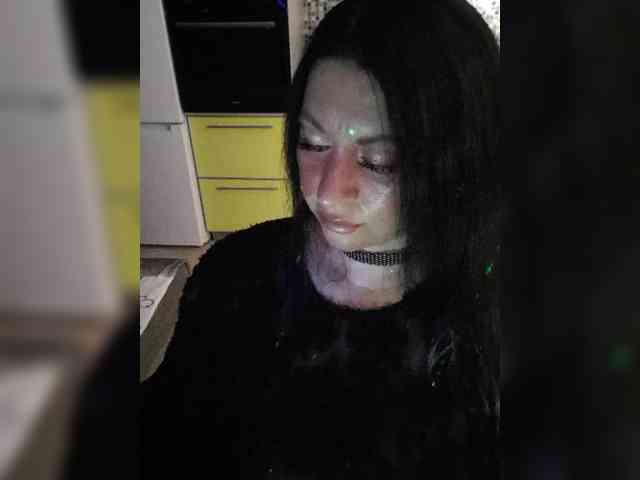 Nikoletta25 webcam